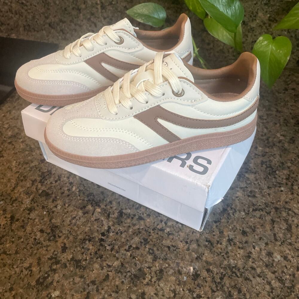 New in Box Girls Size 13 Sneakers